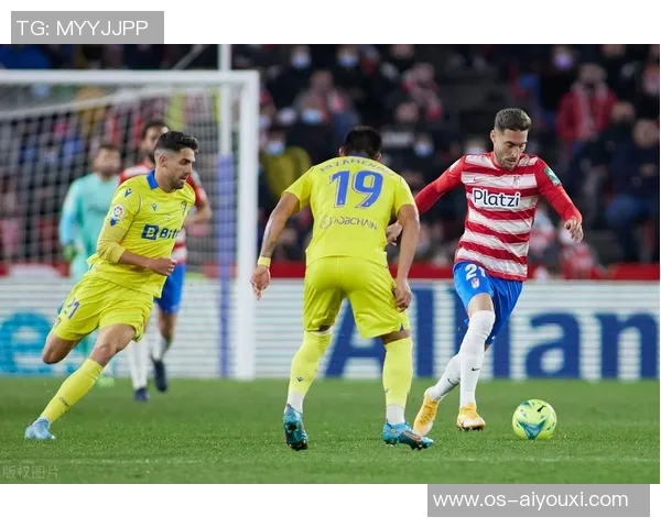 哈德斯联队迎战南安普顿期待精彩对决与激烈角逐